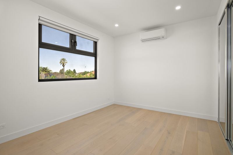 1/411 Murray Road, Preston