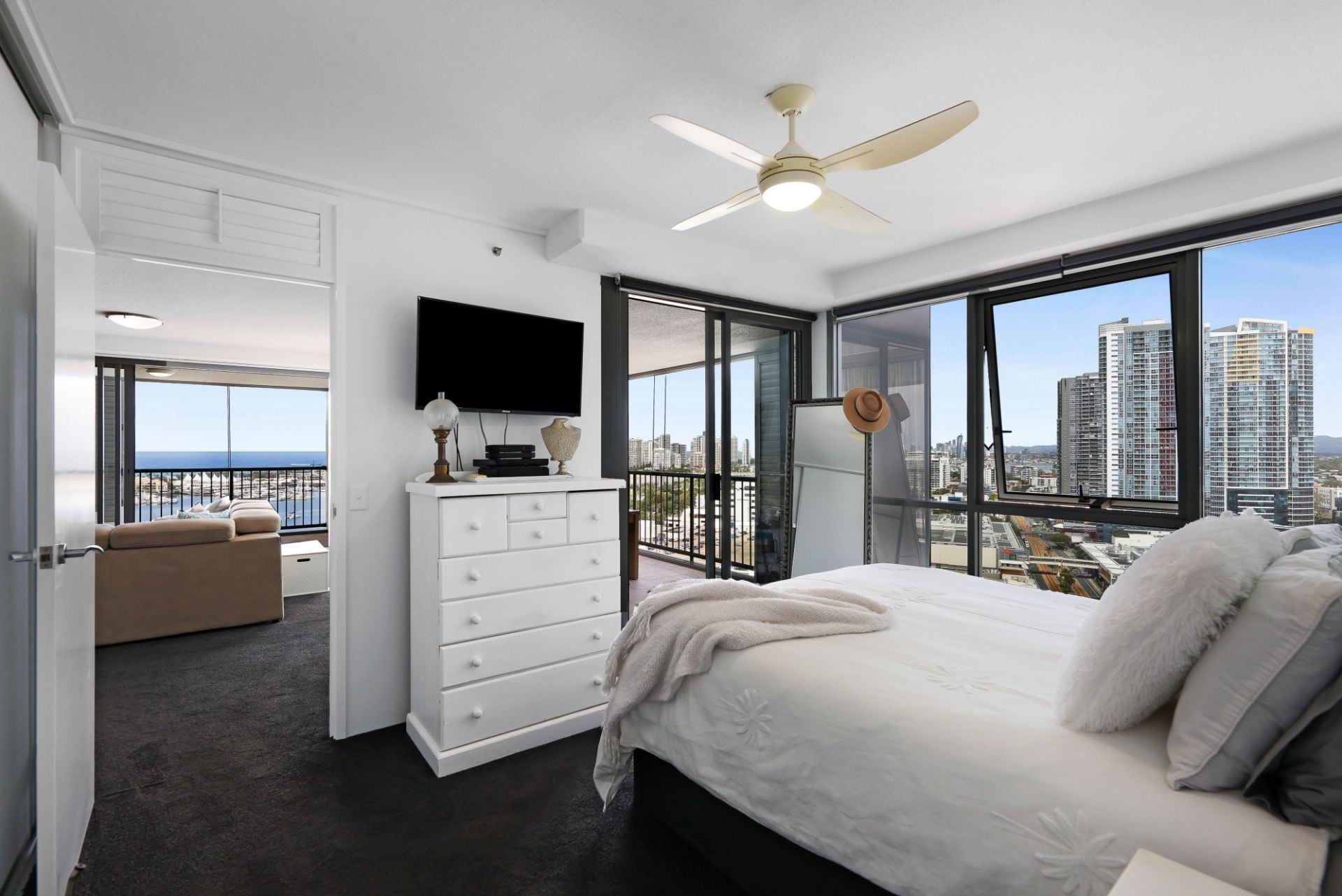 266/105 Scarborough Street, Southport QLD, Southport - Thumbnail 8