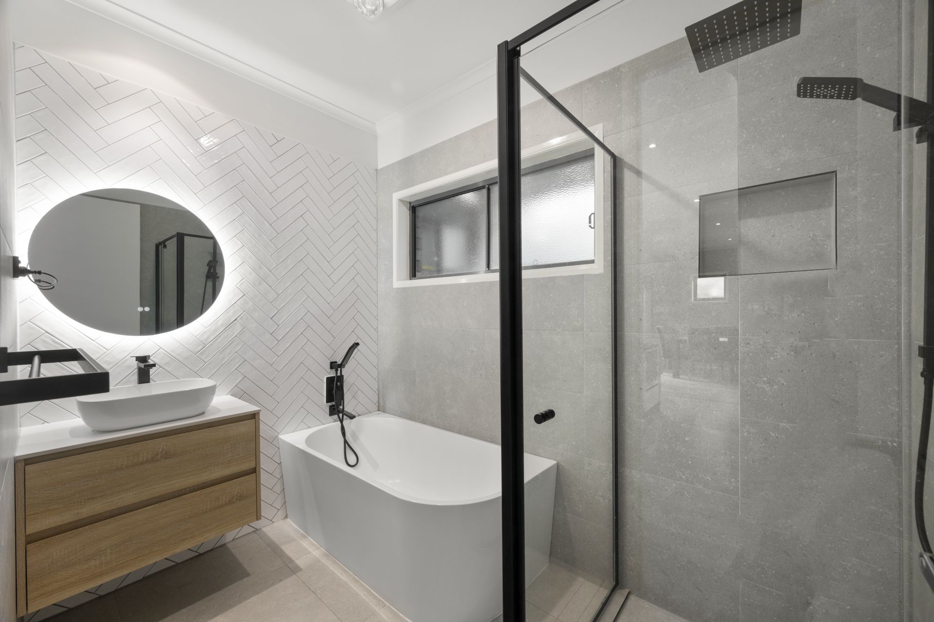 LUXURY IN A PRIME LOCATION