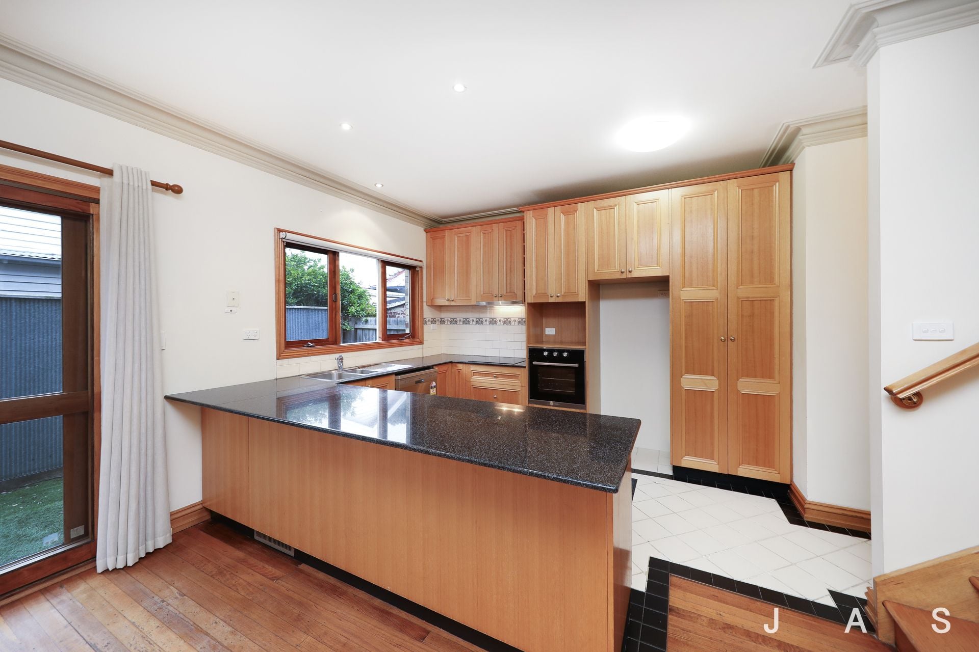 1 Austin Crescent East Yarraville VIC, Yarraville - Thumbnail 6