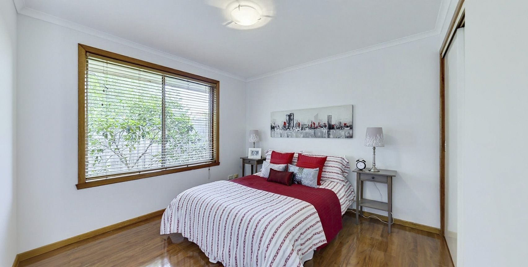 Well-Presented 2-Bedroom Unit with Private Garden
