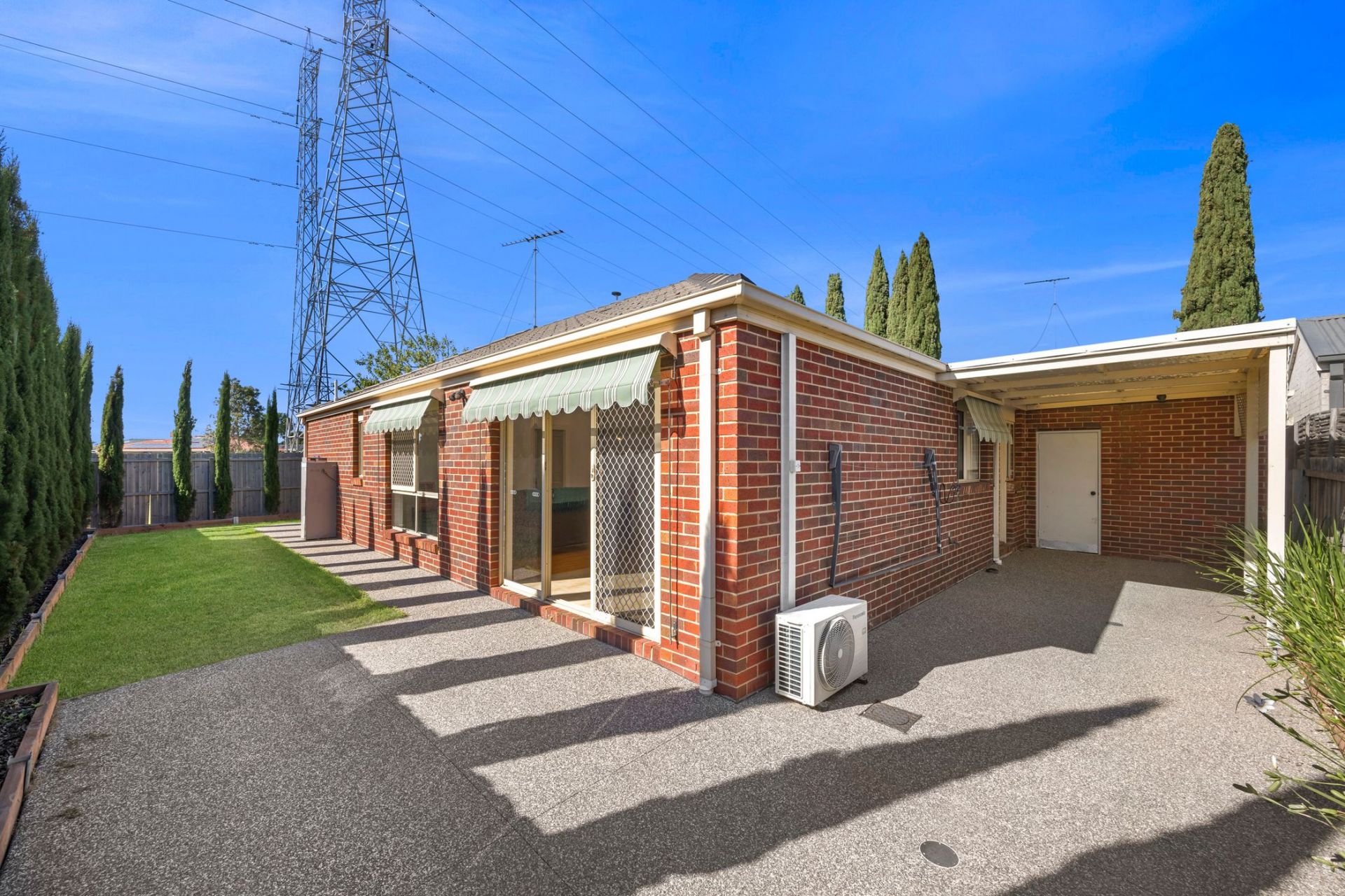 3/34 Cranbourne Drive