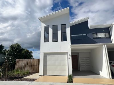Brand New 4 Bedroom Townhouse with Spacious Backyard
