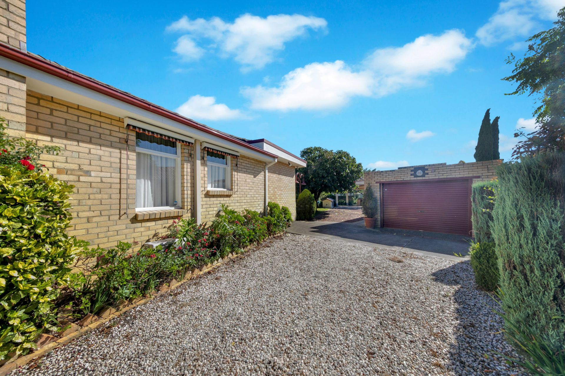 926 m2  =  Big Potential , Big Rewards