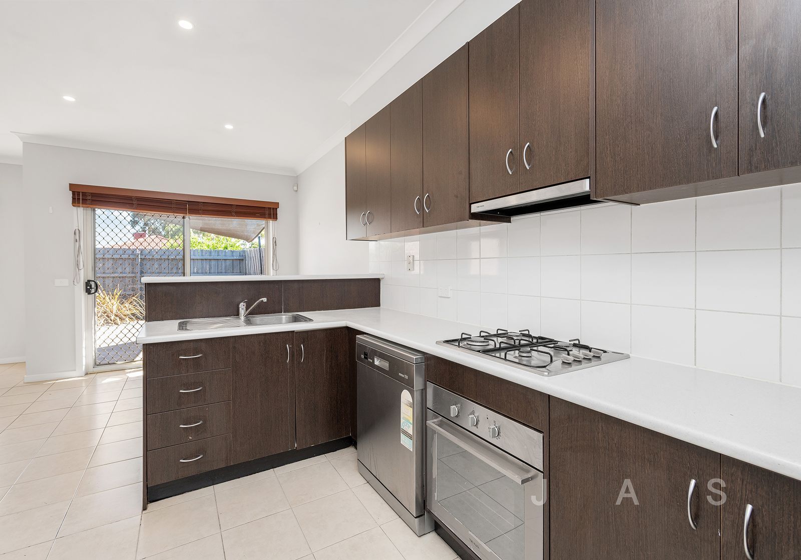 3/120 Suffolk Street Maidstone VIC, Maidstone - Thumbnail 5