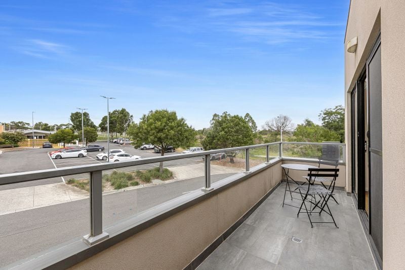 15 Calveley Place, Epping