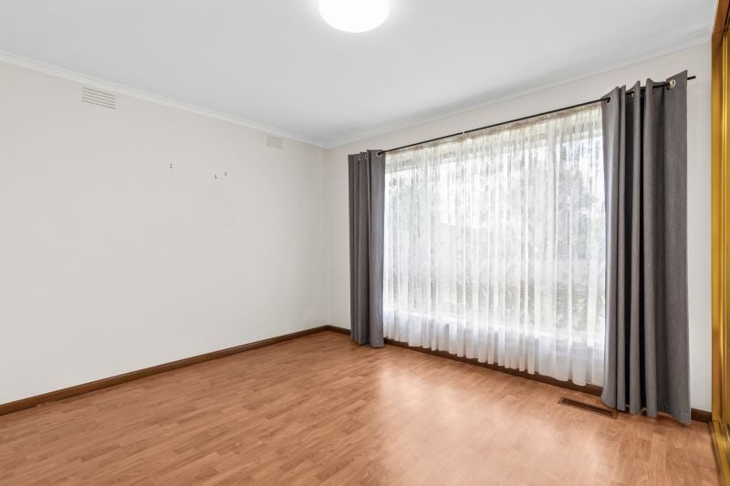 34 Bickley Avenue, Thomastown