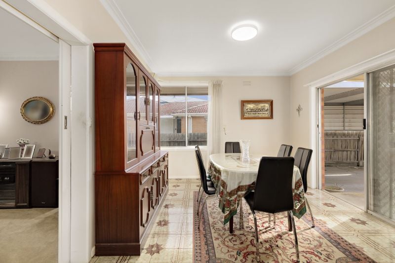 8 Burton Street, Lalor