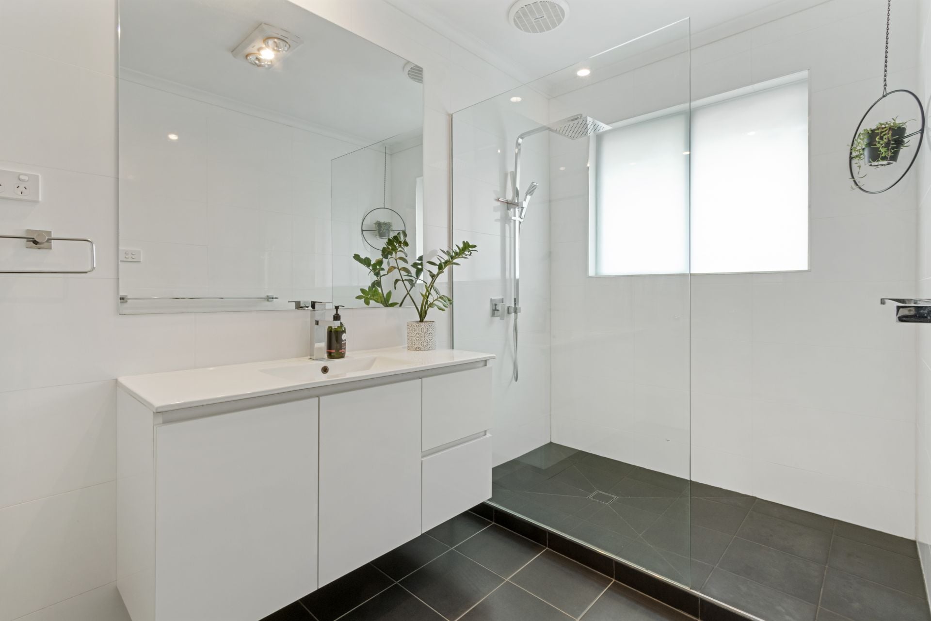 Charming, Low-Maintenance Living In Reservoir