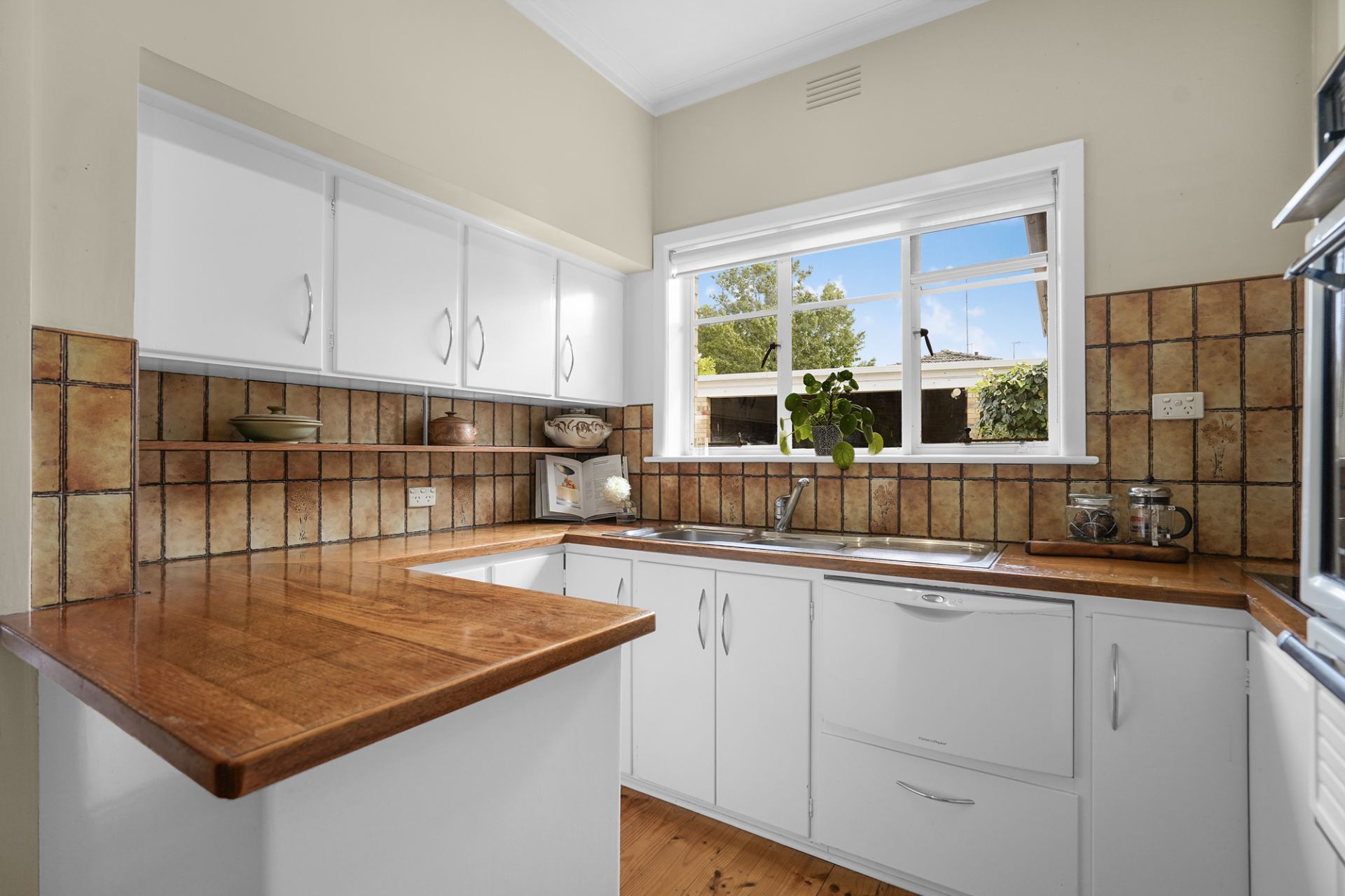 34 Waller Avenue, Newington, Newington - Thumbnail 6