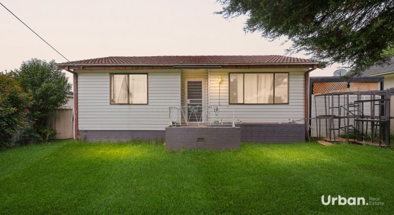 14 Lindesay Street