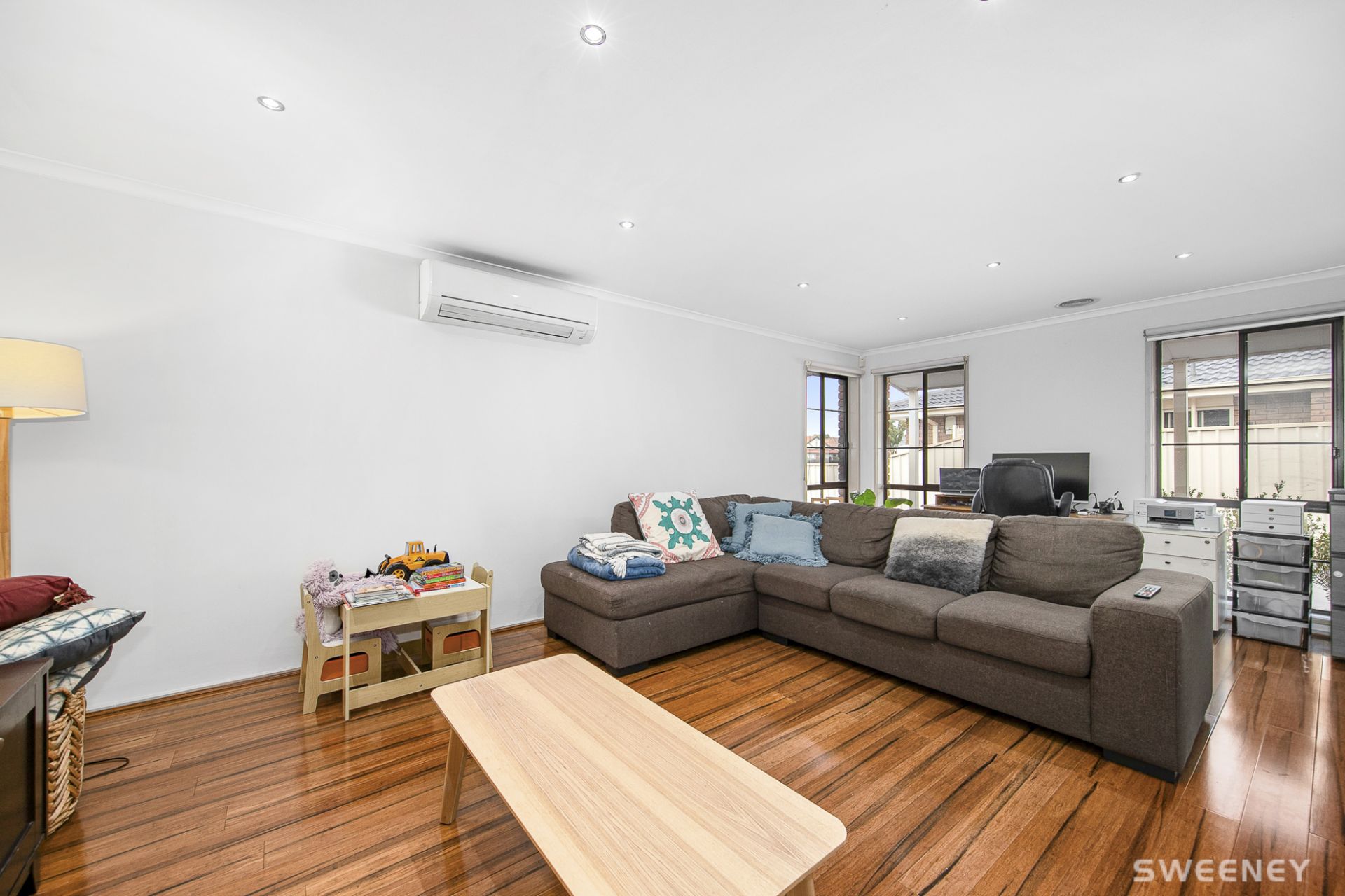 15 Knightsbridge Avenue, Altona Meadows - Thumbnail 5