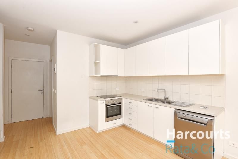 9 Grasstree Way, Bundoora