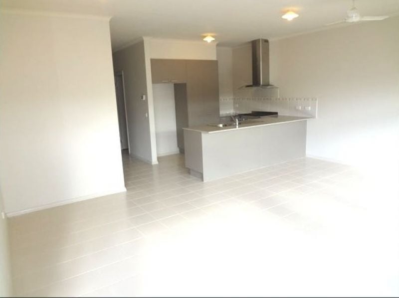26 Zinnober Garden, Epping