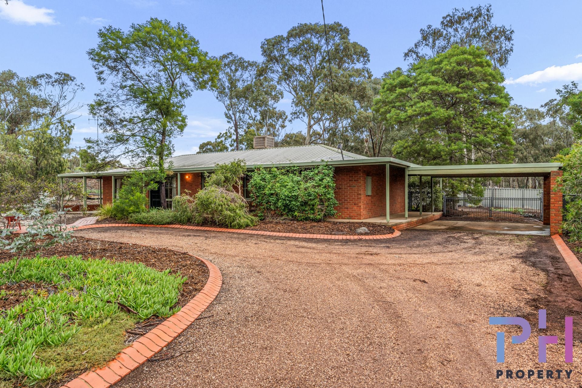 24 Trailspur Road Myers Flat VIC, Myers Flat - Image 1