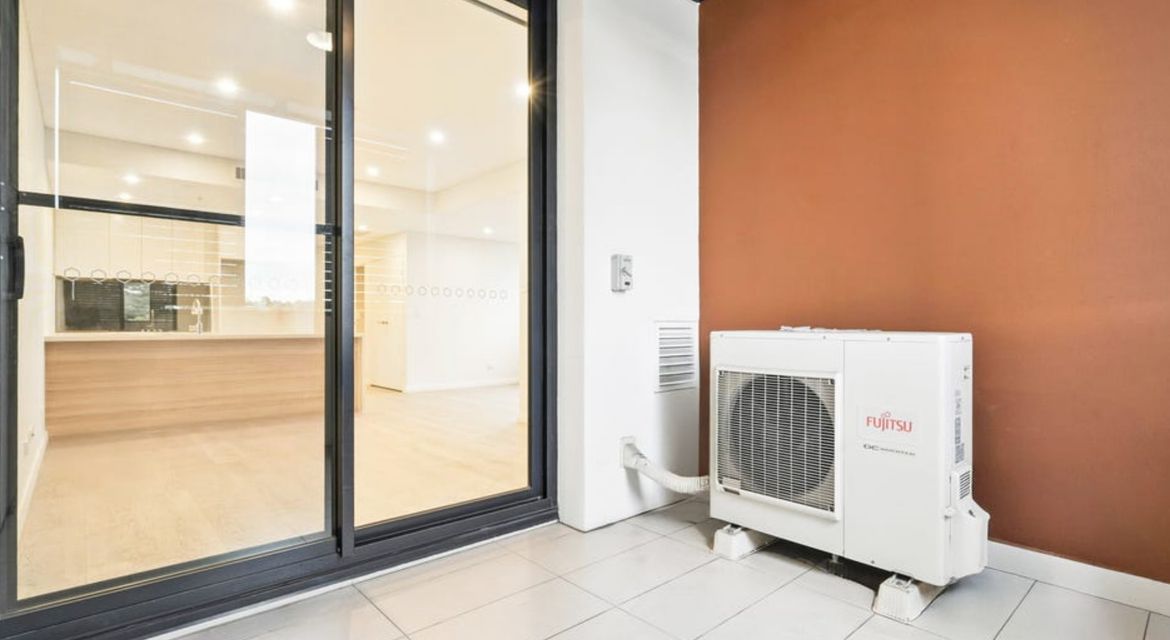 Ryde B5206/16 Constitution Road