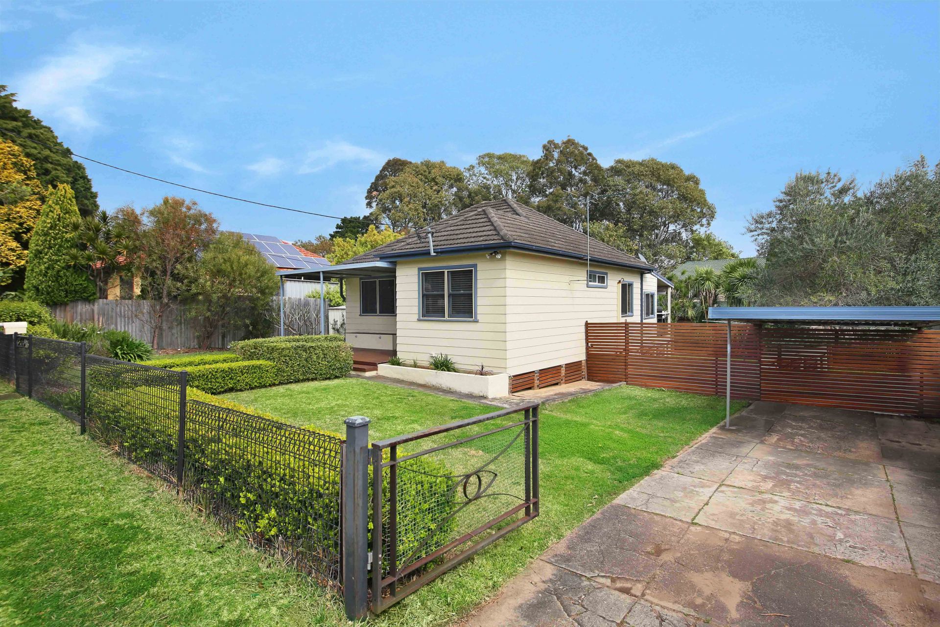 93 Oak Road, KIRRAWEE, Kirrawee - Thumbnail 2