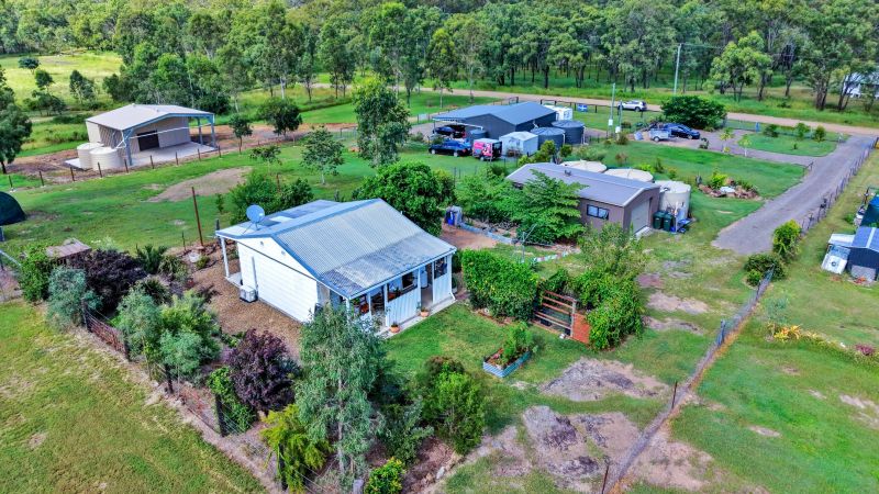 31 Queen Street, Dallarnil, Dallarnil - Image 1