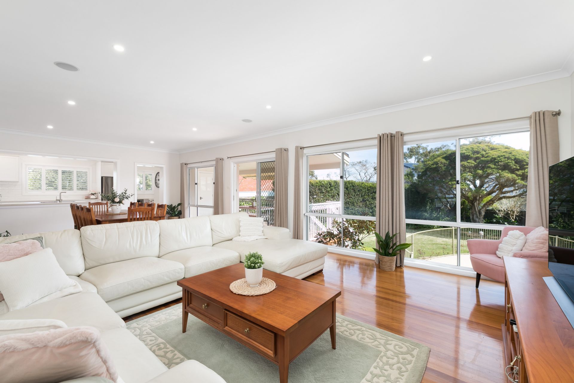 3 Walker Road, PORT HACKING, Port Hacking - Thumbnail 2