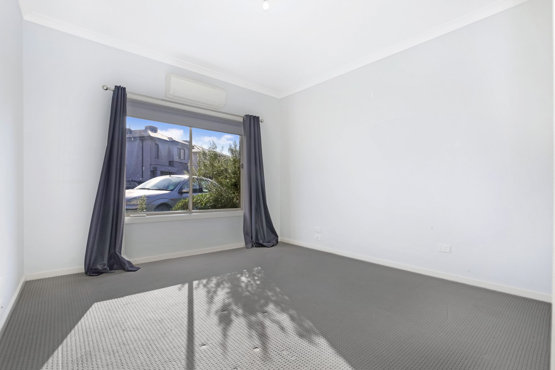 Lovely Townhouse in Mernda Village