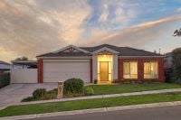 2 Toorongo Street, Drouin VIC