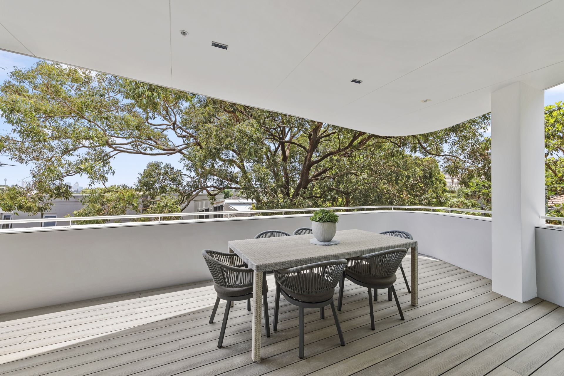 2/81A Dover Road Rose Bay NSW, Rose Bay - Thumbnail 3