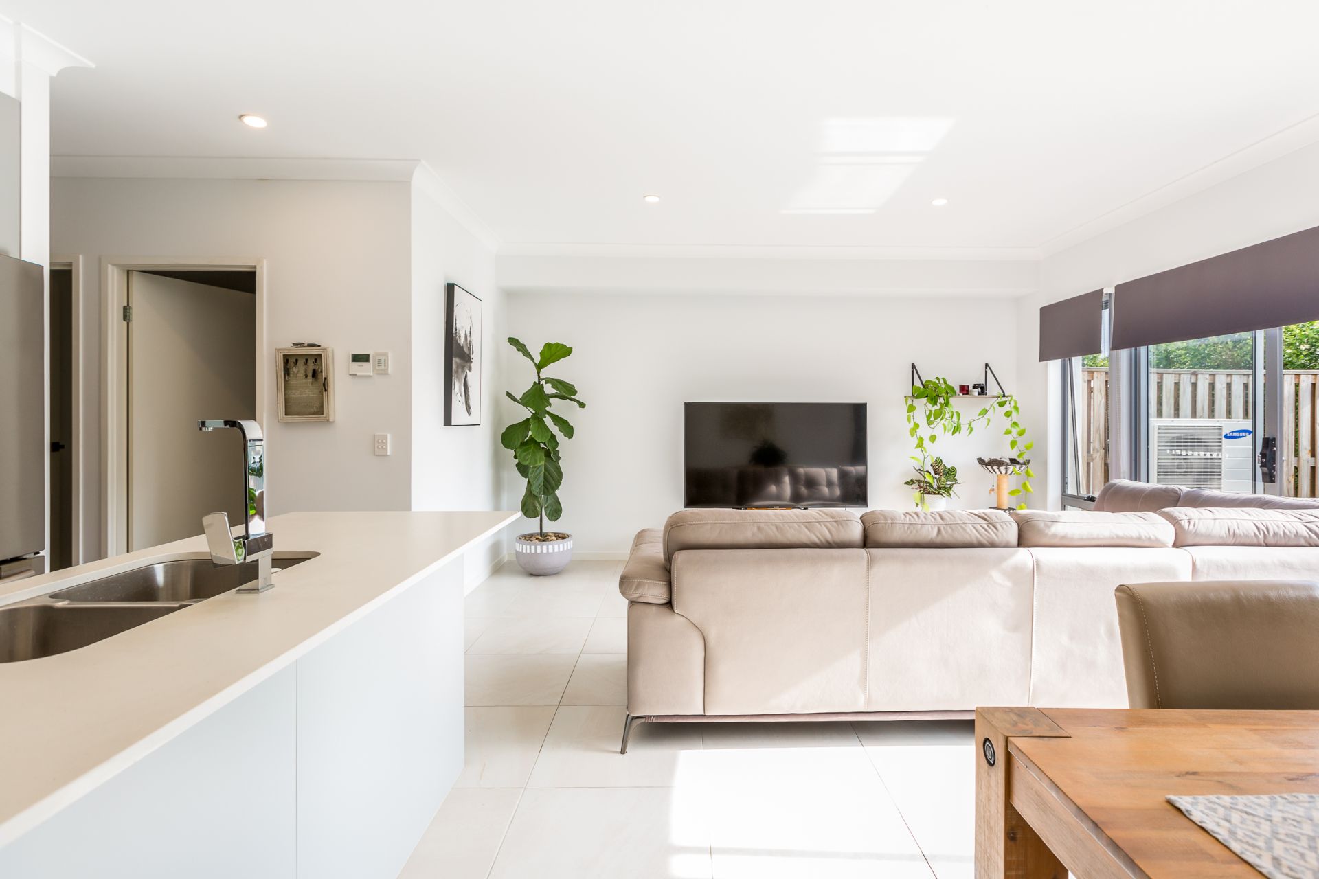 13/156 Marina Quays Boulevard, Hope Island - Thumbnail 2