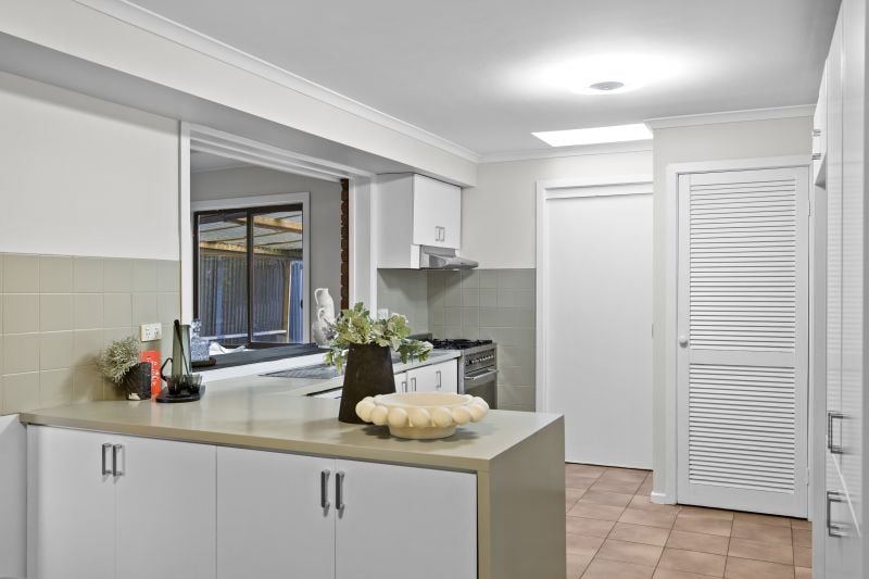 61 Pindari Avenue, Mill Park