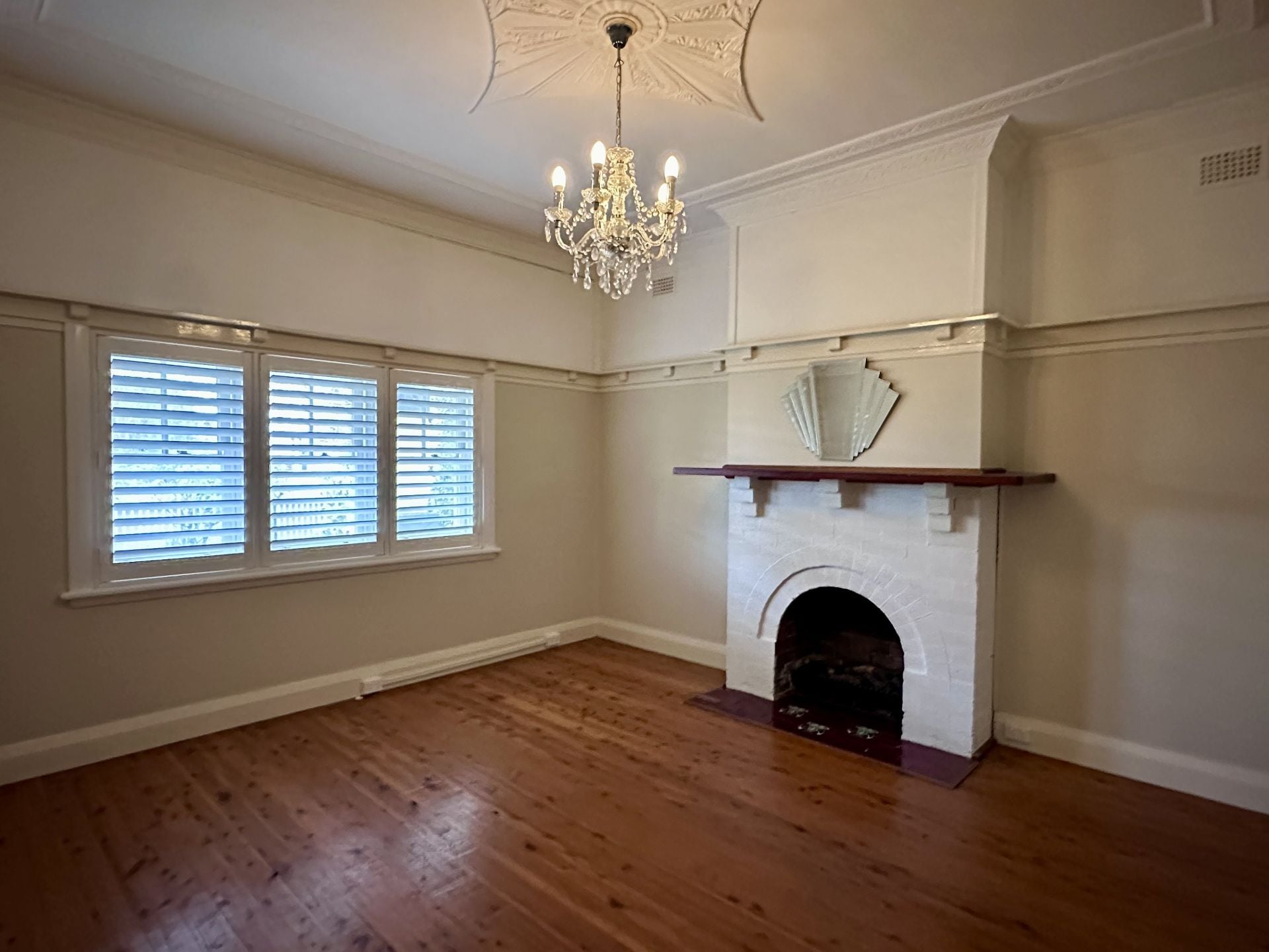 24 Renehan Street, Cootamundra NSW, Cootamundra - Thumbnail 5