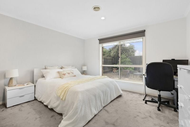 2/4 Grimwade Court, Epping