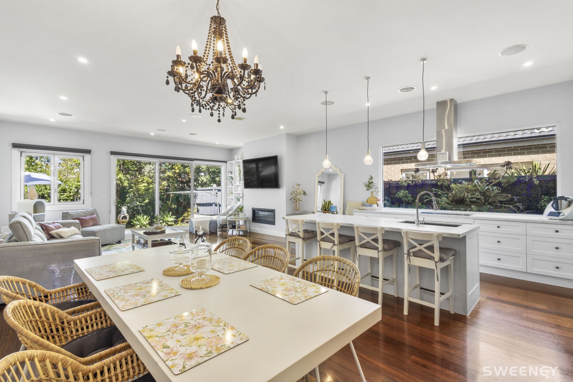 2A Carruthers Court, Altona - Thumbnail 4