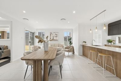 Casula 13 Ginkgo Close
