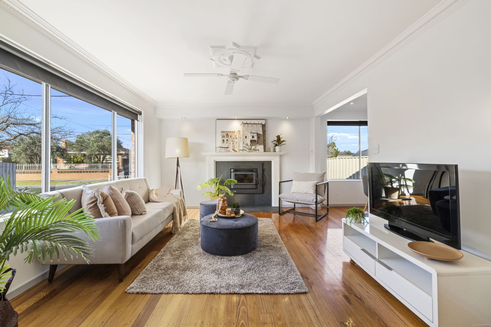 Dual Living Delight In Prime Lalor Location – Endless Possibilities!