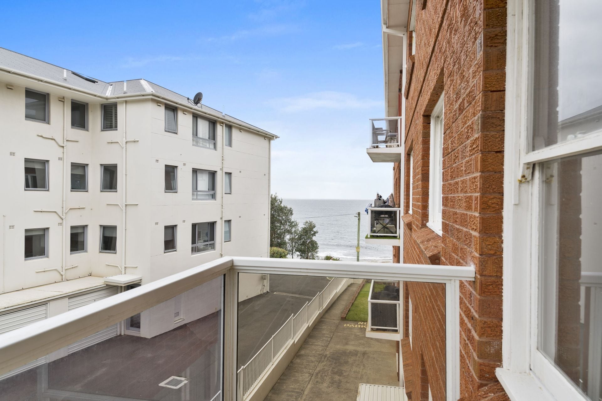 6/16 Coast Avenue