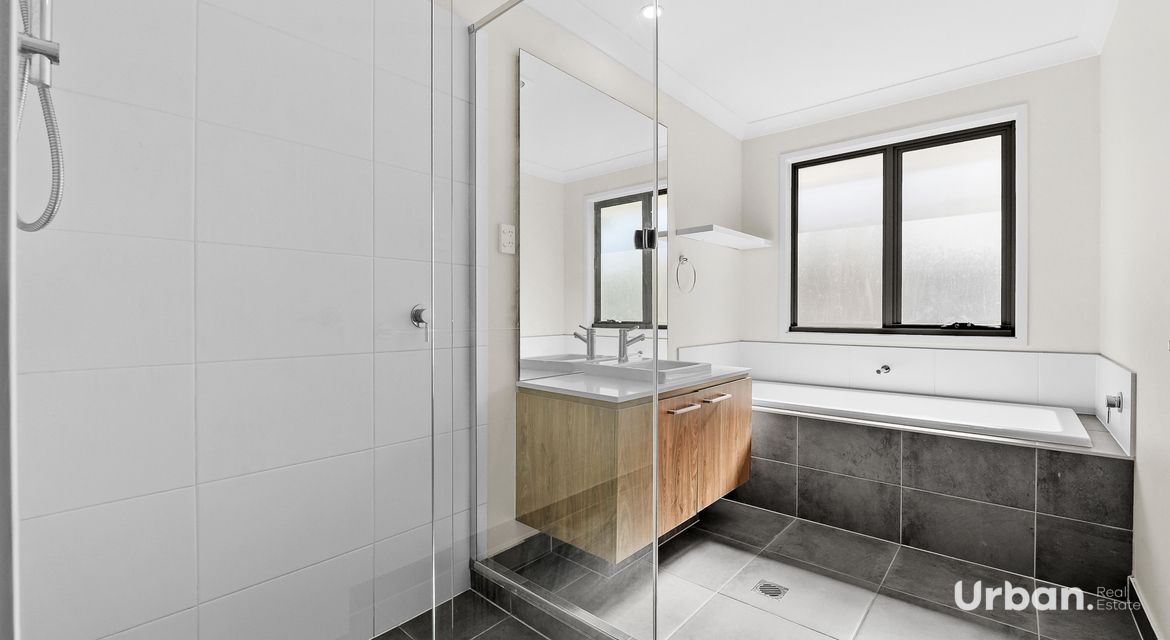 Oran Park 11 Delbridge Road