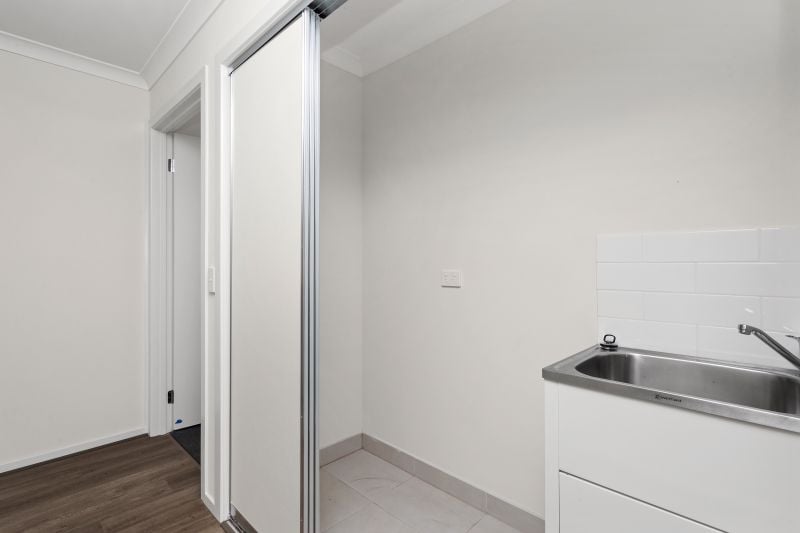 11 Romanesque Drive, Deanside