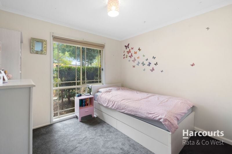 43 Heysen Parkway, Caroline Springs