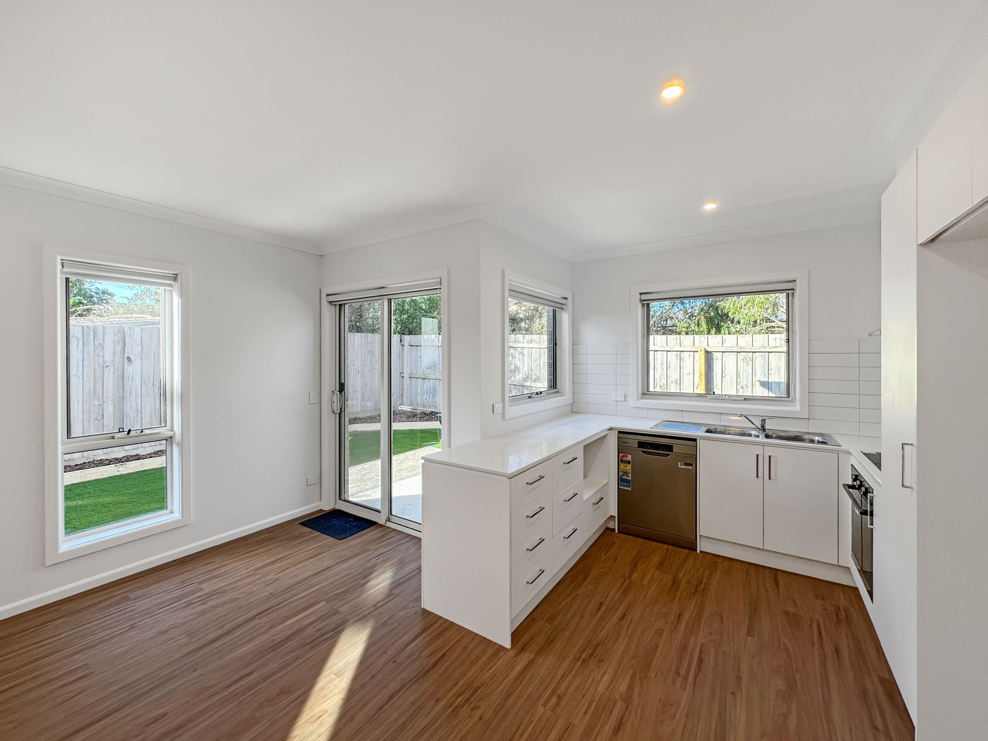 3/46 Geelong Rd Torquay VIC, Torquay - Thumbnail 4