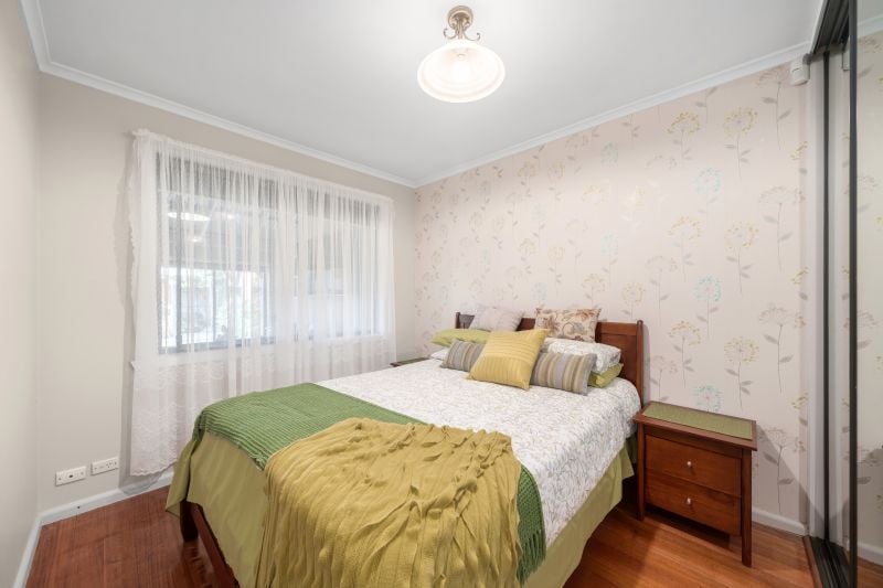 30 Melton Crescent, Lalor