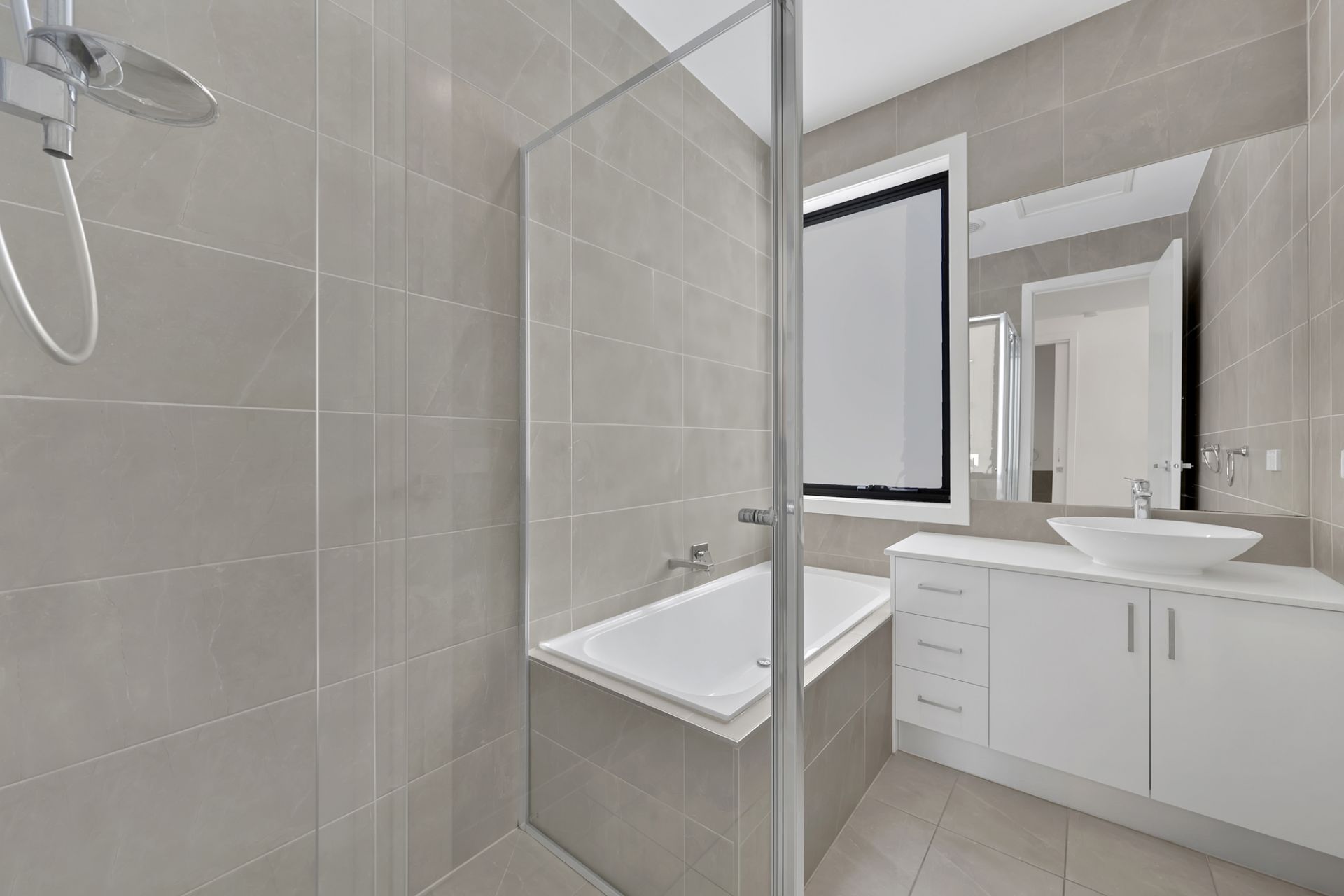 Comfortable Living with Easy Access to Local Amenities!