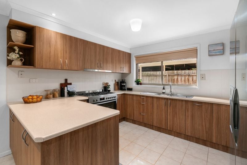 22 Cambala Avenue, Lalor