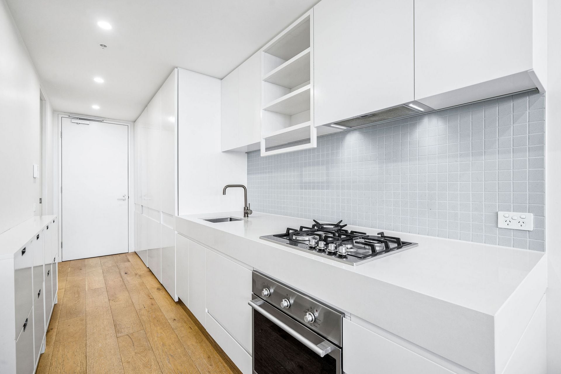 813/52-54 O'Sullivan Road Glen Waverley VIC, Glen Waverley - Thumbnail 2