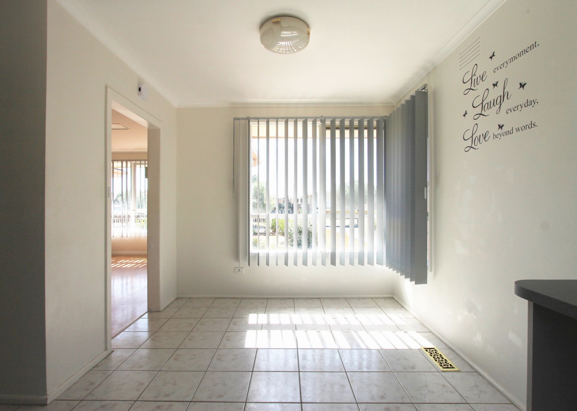 15 Gladstone Street, Thomastown, Thomastown - Thumbnail 2