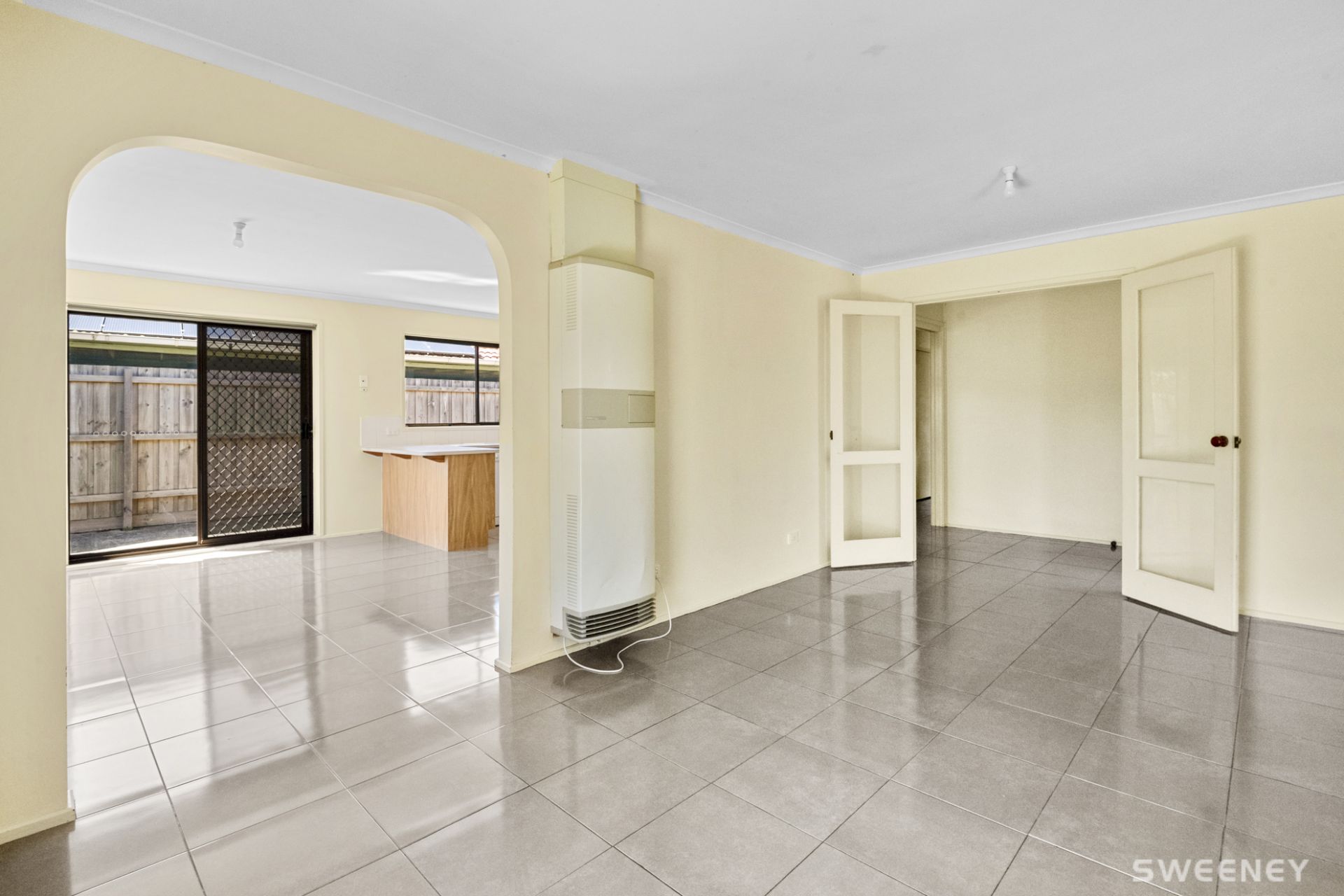 42 Hosie Street, Altona Meadows - Thumbnail 6
