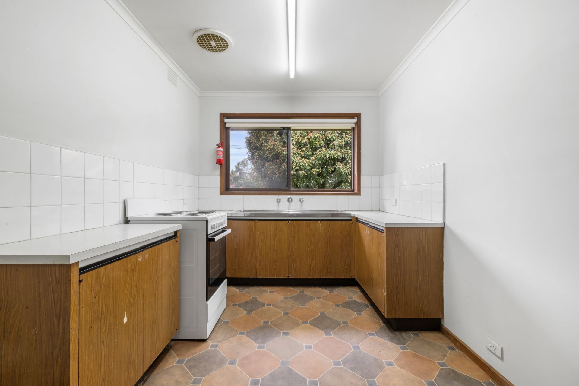 Stylish Single Level Living In A Prime Reservoir Location