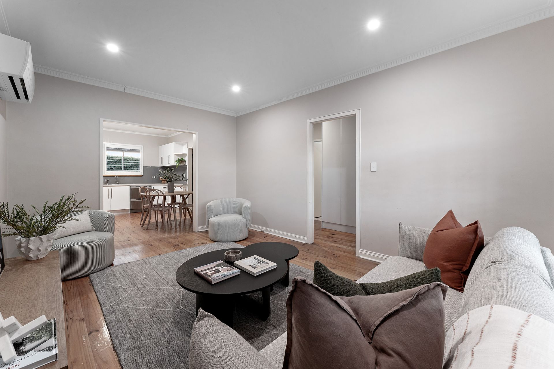 18 Avro Avenue, Hendon, Hendon - Thumbnail 4
