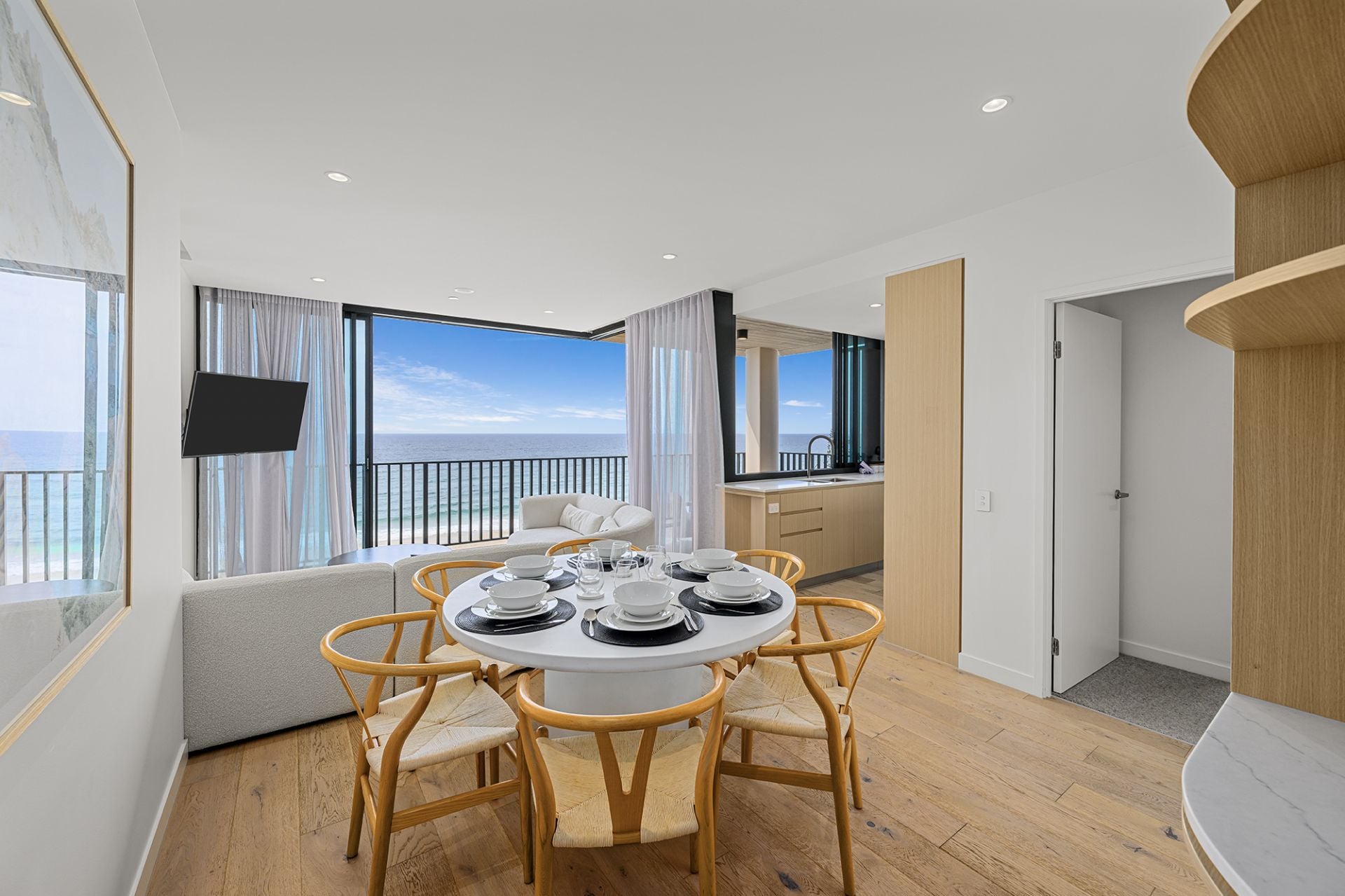 705/4 Seventeenth Avenue, Palm Beach - Thumbnail 6