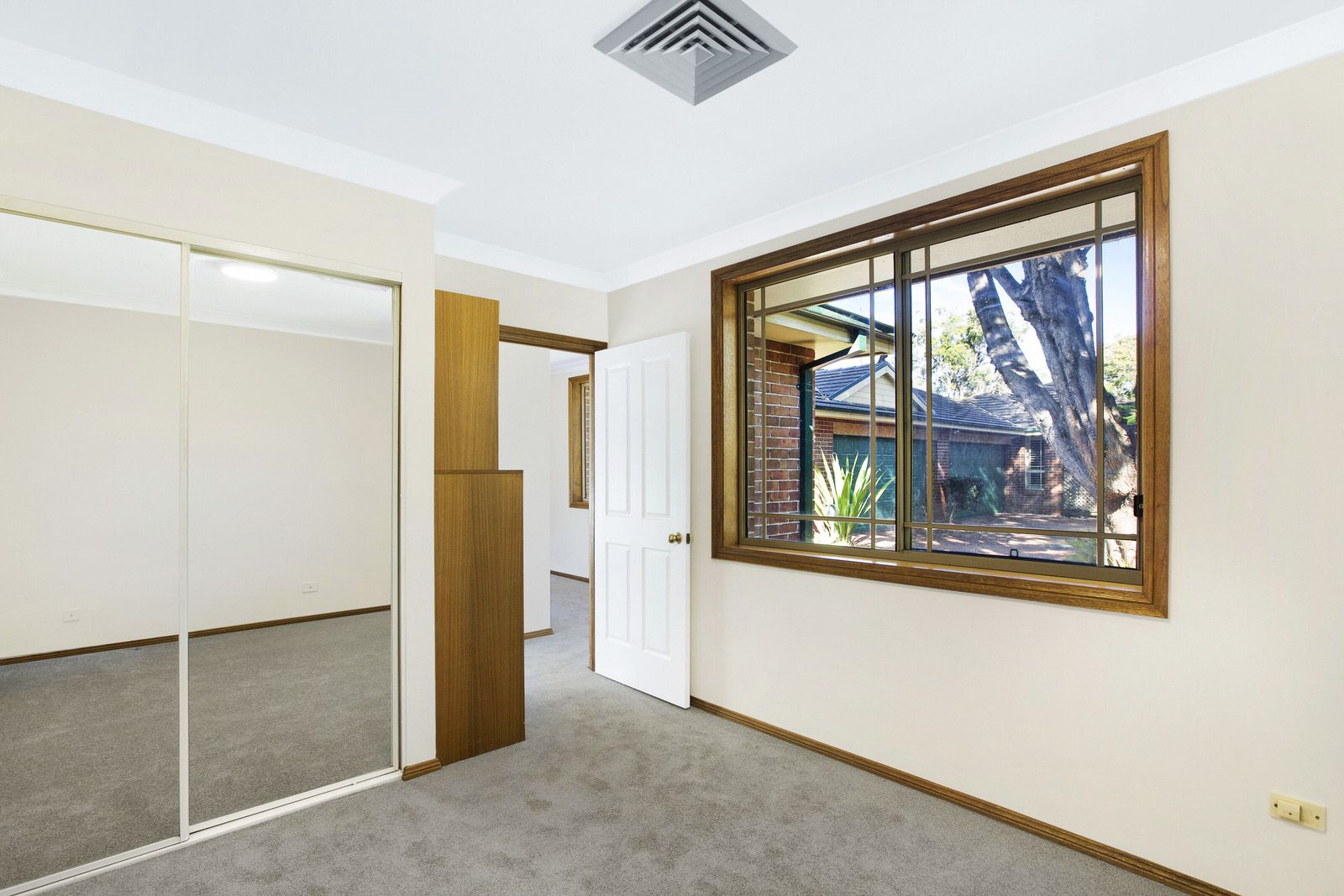 4/221 Kingsway CARINGBAH 2229