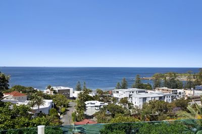 Terrigal 2/46 Campbell Crescent