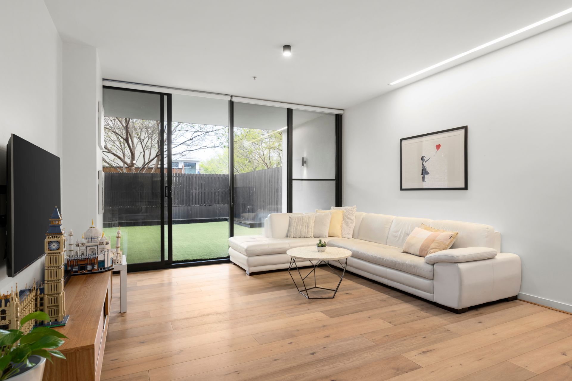 3/30 Warleigh Grove, Brighton, Brighton - Thumbnail 3